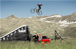 BMX airbag landing